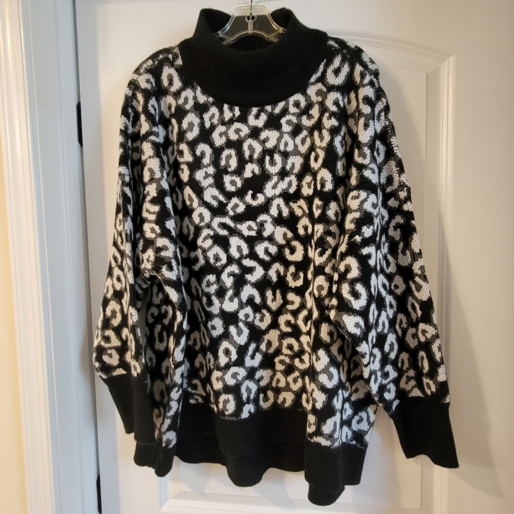 Cabana XL leopard design sweater with tags